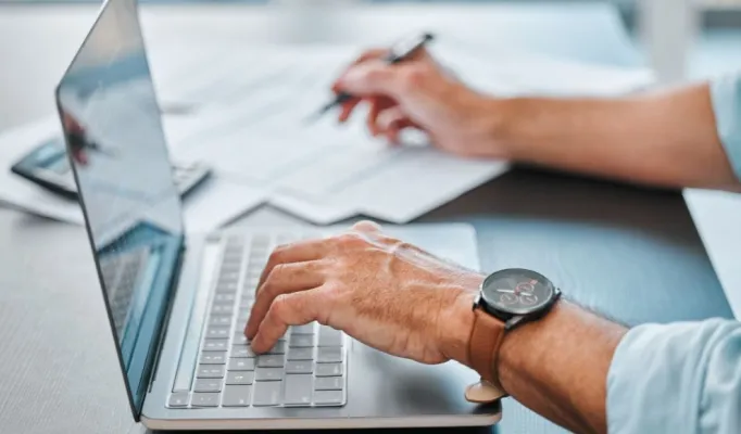 Estudo detalha como Inteligência artificial vem criando desafios no setor de Finanças