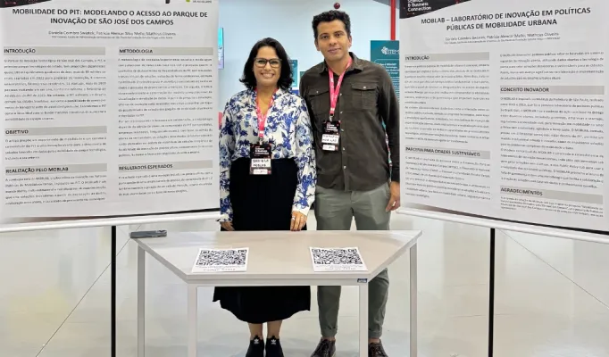 Daniela Swiatek e Matheus Oliveira na exposição do resumo