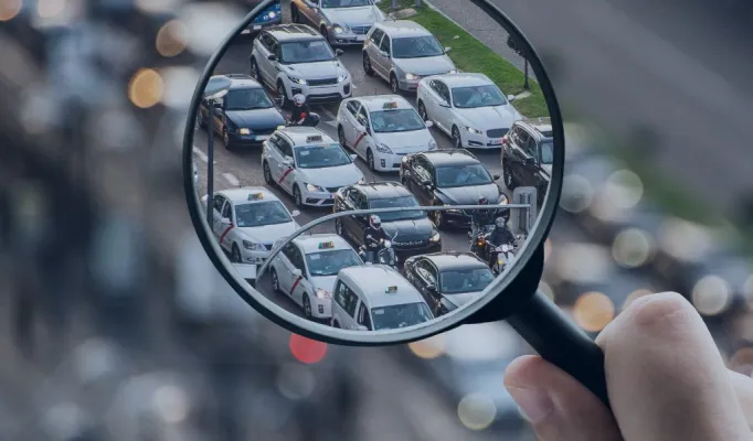 Projeto “Shared Streets”, do FGV Cidades, traz evidências de como as políticas públicas urbanas são centrais para a diminuição da poluição do ar.