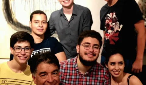 Silvio Pires de Paula e seus netos João Pedro, André, Eduardo, Luís, Alice e Francisco