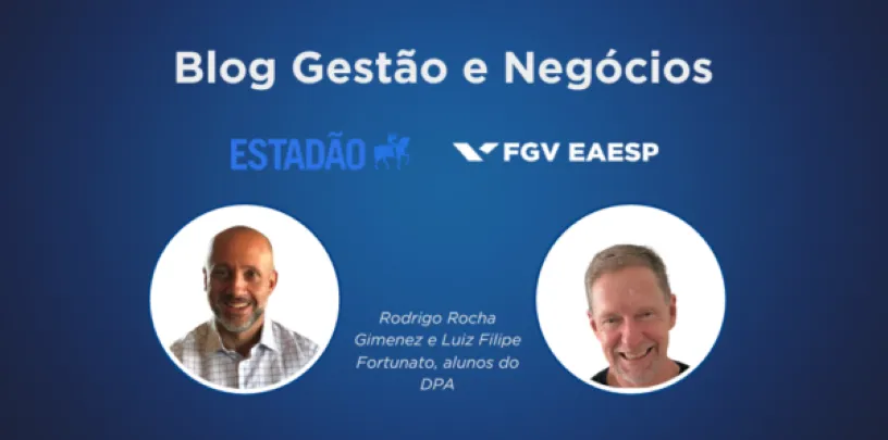 foto dos autores em um fundo azul