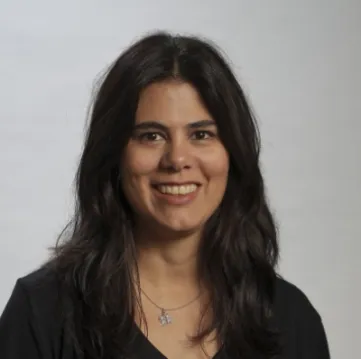 Lucia Salmonson Guimarães Barros