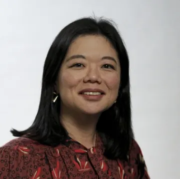 Claudia Emiko Yoshinaga
