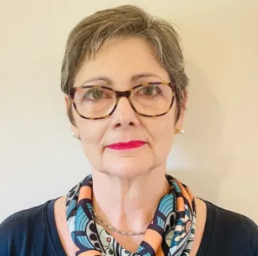 Laura Silvia Valente de Macedo