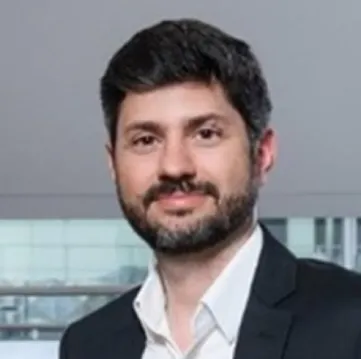Gustavo Moreira Tavares