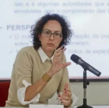 Luciana Gross Cunha