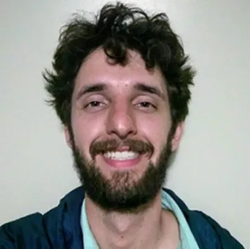 Caio Coradi Momesso