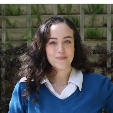 Letícia Santiago Bertoncini
