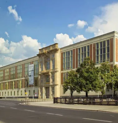 European School of Management and Technology