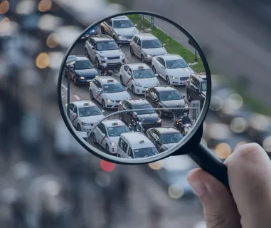 Projeto “Shared Streets”, do FGV Cidades, traz evidências de como as políticas públicas urbanas são centrais para a diminuição da poluição do ar.