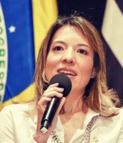 Alessandra Obara Soares da Silva