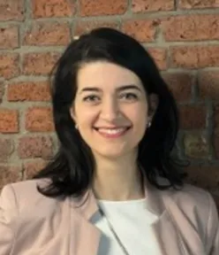 Mariel Deak Serapião