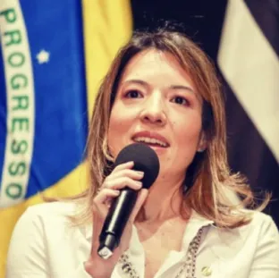 Alessandra Obara Soares da Silva