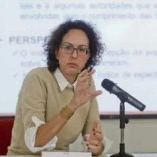 Luciana Gross Cunha